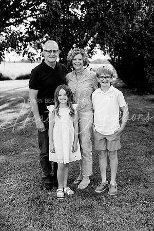 Holman Extended Family BW (10)